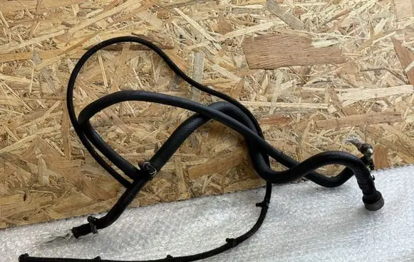 BMW 5 E60 E61 Fuel return line/hose 7789604 778960402 13527789604