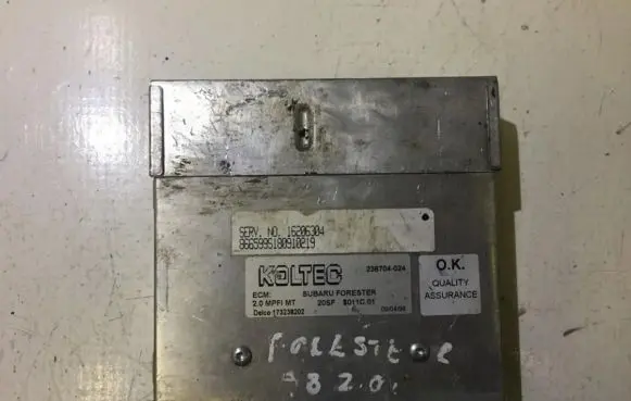 Subaru Forester SF Engine control unit/module 238704024