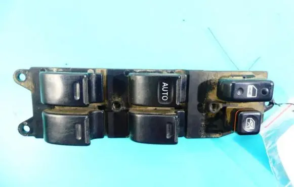 Toyota Corolla E110 Electric window control switch 84820-12340 IMPRK1016962