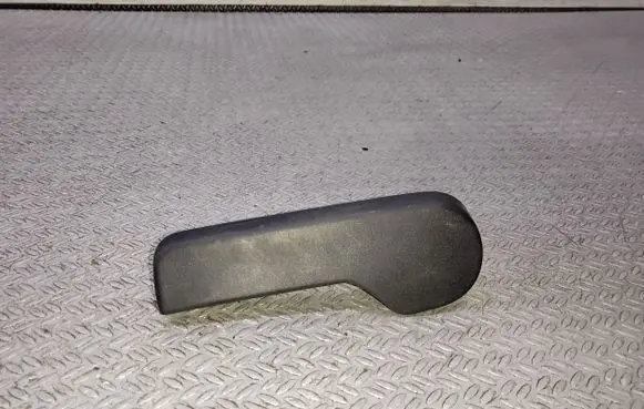 Volkswagen Golf IV Engine bonnet (hood) release handle 1J1823533C