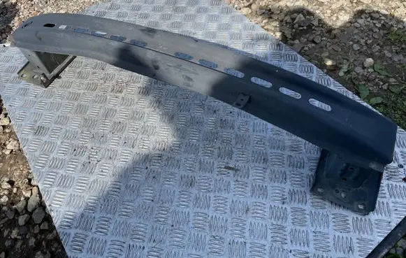 Front bumper cross member