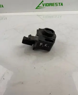 Opel Vivaro Radiator support slam panel bracket 