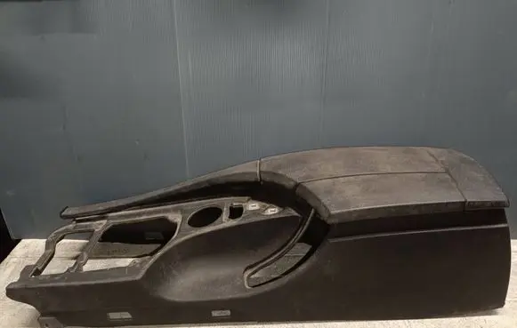 BMW 5 E60 E61 Center console 7034086