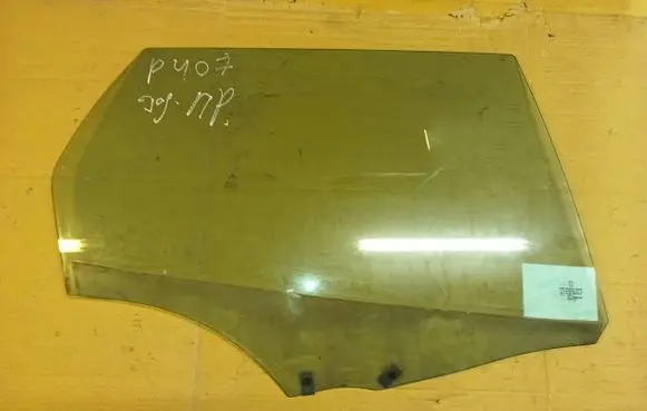 Peugeot 407 Rear door window glass