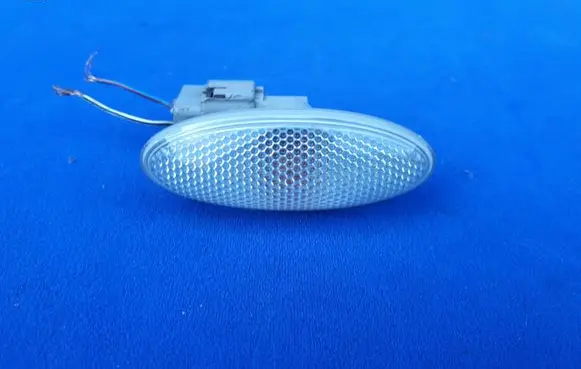 Toyota Auris 150 Front fender indicator light 12513 MITSUBA