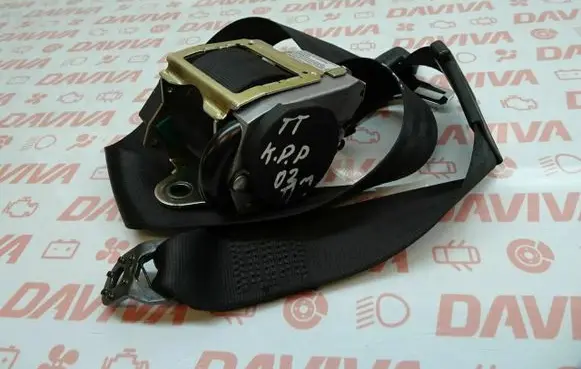 Audi TT Mk1 Front seatbelt 560916401