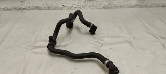 BMW 4 F32 F33 Engine coolant pipe/hose 8512420