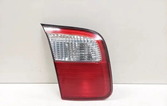 Subaru Forester SF Tailgate rear/tail lights 22620697 E130539