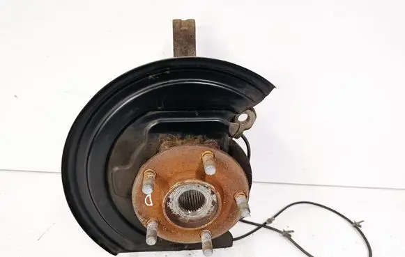 Nissan Juke I F15 Front wheel hub