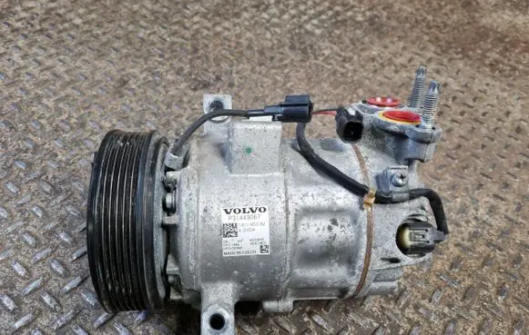 Volvo XC40 Air conditioning (A/C) compressor (pump) 31449067 P31449067