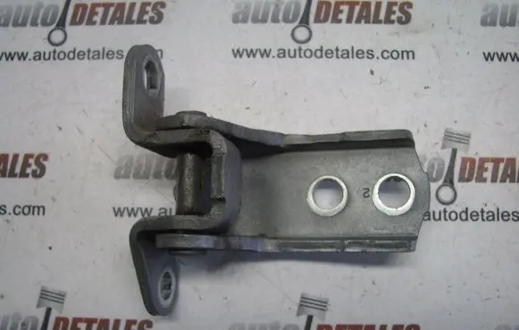 Toyota Avensis T250 Front door upper hinge