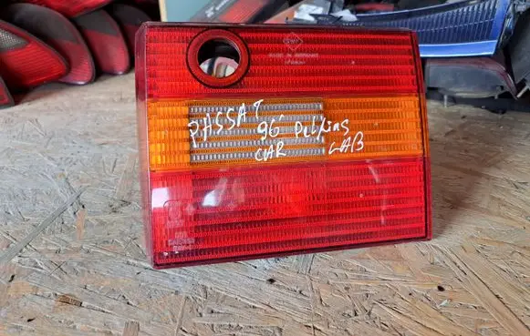 Volkswagen PASSAT B4 Tailgate rear/tail lights 3A9945108