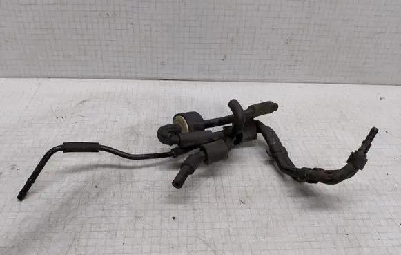 Volkswagen PASSAT B6 Vacuum line/pipe/hose 046905291A