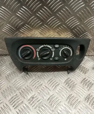 Renault Scenic I Climate control unit 651947U