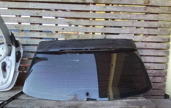 BMW 5 F10 F11 Opening tailgate glass 3016