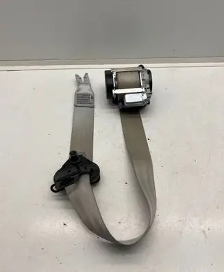 Renault Megane III Front seatbelt 5507746 132420