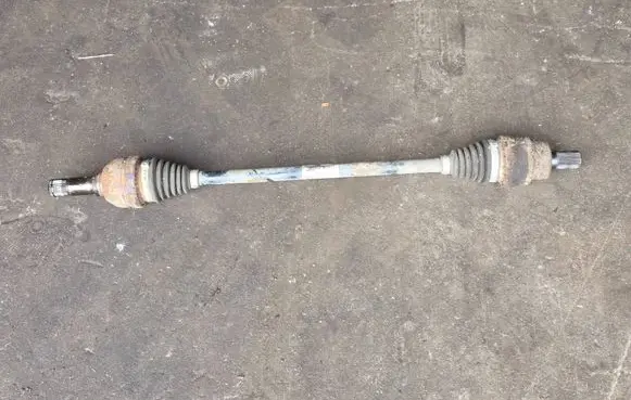Volvo XC70 Rear driveshaft P8667301