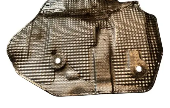 Audi Q7 4L Heat shield in engine bay 7L0825615
