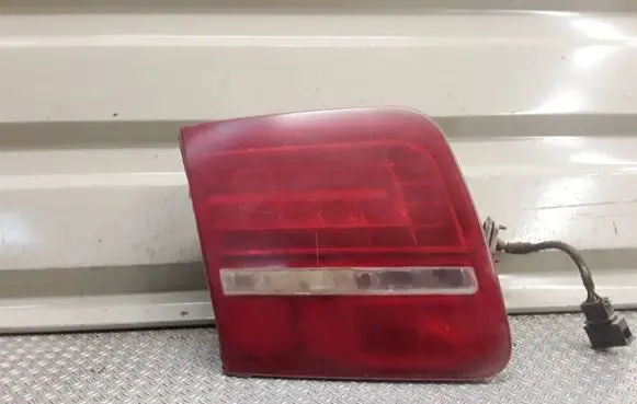 Audi A8 S8 D3 4E Tailgate rear/tail lights 4E0945093H