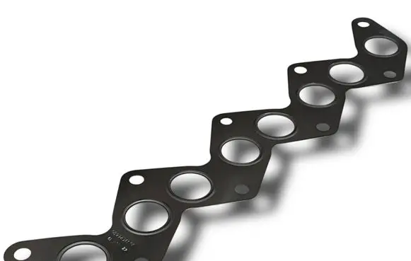 Volvo S90, V90 Oil filter mounting bracket Z35 8653687