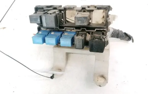 Nissan Almera Tino Fuse box set