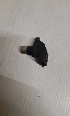 Volvo S60 Camshaft position sensor 8631533