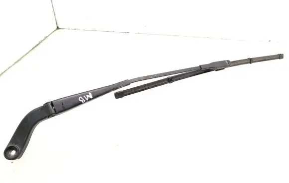 Mercedes-Benz B W245 Windshield/front glass wiper blade A1698200240