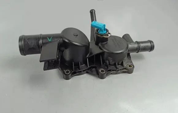 MG ZS Thermostat housing 10008730