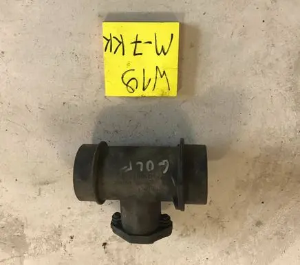 Volkswagen Golf IV Mass air flow meter 0280217102