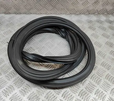 Audi Q5 SQ5 Rubber seal front coupe door 80A831721B