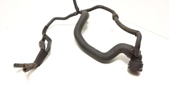 Volkswagen Touran I Engine coolant pipe/hose 6Q0122291E