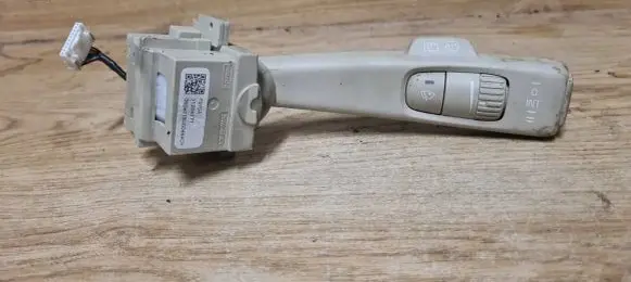 Volvo XC60 Wiper control stalk 31264171