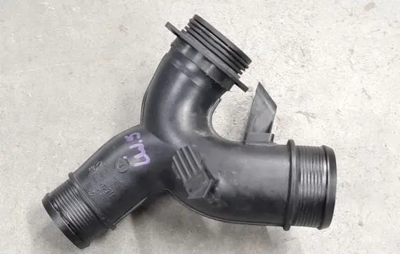 Intercooler hose/pipe