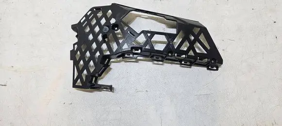 Volkswagen PASSAT B8 Front bumper mounting bracket 3G0807178