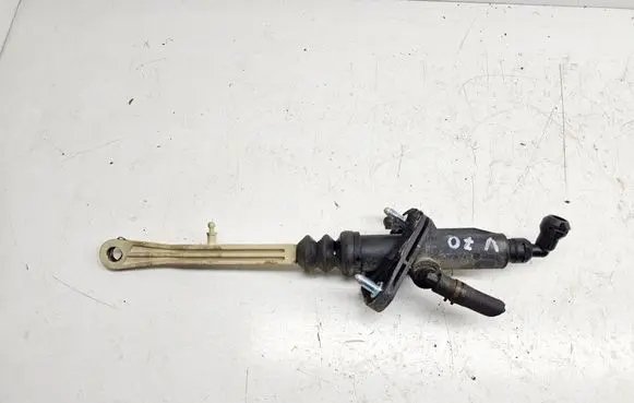 Volvo V70 Clutch slave cylinder KG1955TP01