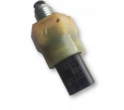 Volvo XC90 Oil pressure sensor 31405635