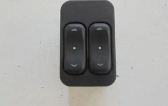 Opel Astra G Electric window control switch 90561088