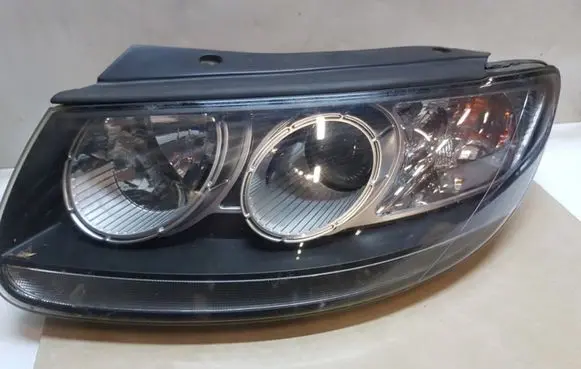 Hyundai Santa Fe Headlight/headlamp