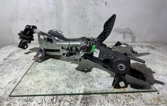 Volvo S60 Steering wheel axle 8673073 P9491778