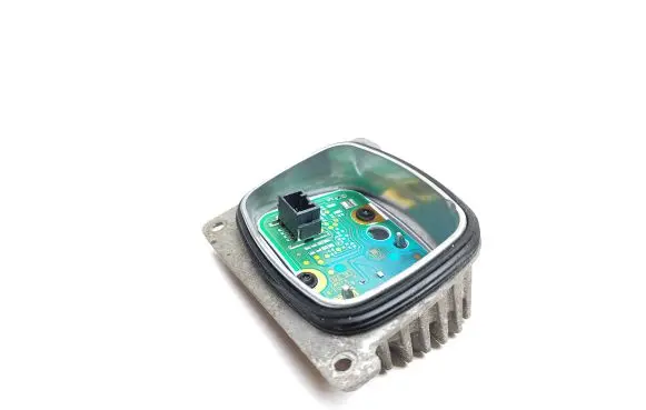 Renault Talisman LED ballast control module 900664F8 M300SWS 190319