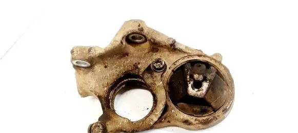 Peugeot 3008 I Engine mount bracket 9684500180