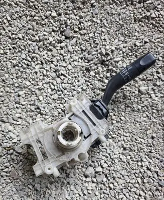 Mazda 323 F Wiper turn signal indicator stalk/switch 17B369