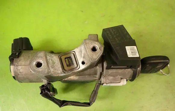 Toyota Avensis T250 Ignition lock