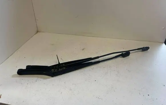 Volkswagen Golf V Front wiper blade arm 1K5955410B 1Q1955409