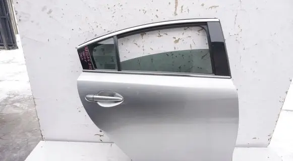 Mazda 6 Rear door