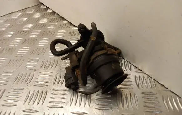 Volkswagen Golf VI Breather hose/pipe 03C129656D