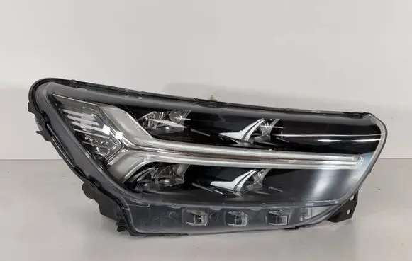 Volvo XC40 Headlight/headlamp 32293923