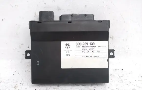 Volkswagen Touareg I Keyless (KESSY) go control unit/module 3D0909139