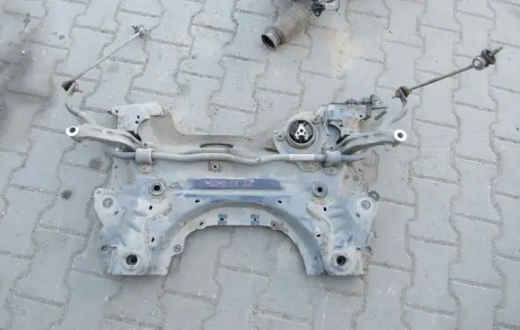 Peugeot 308 Front axle beam 9802704080