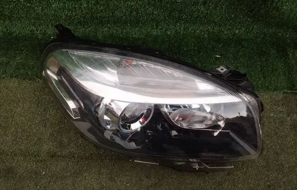Renault Koleos I Headlight/headlamp 260106819R